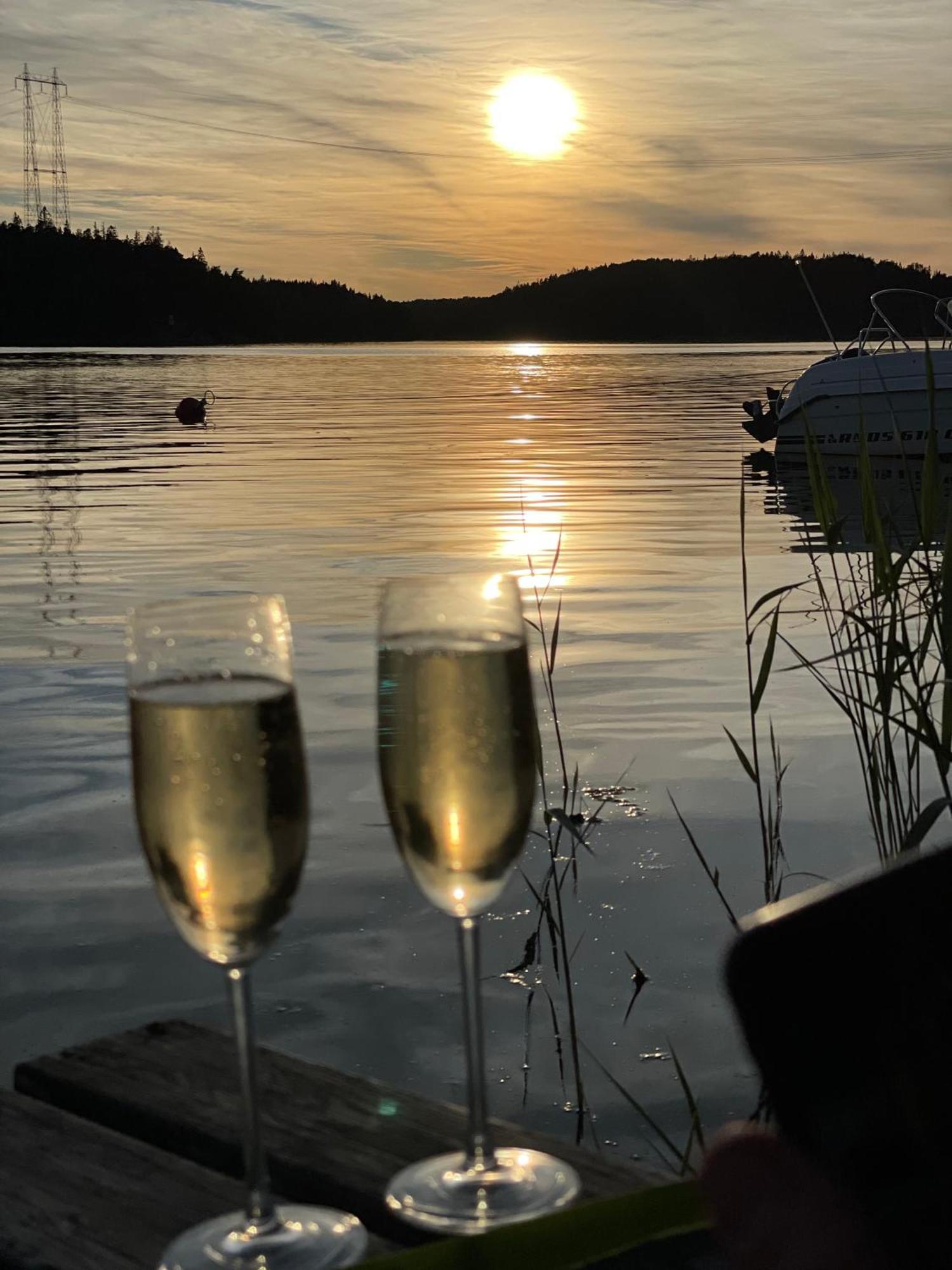 Charmig Liten I Soedertaelje/ Kungsdalen